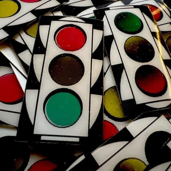 Huge Lot of 25 Traffic Light 1950's Small 1" Vari-Vue Flicker Lenticulars NOS - Picture 5 of 7